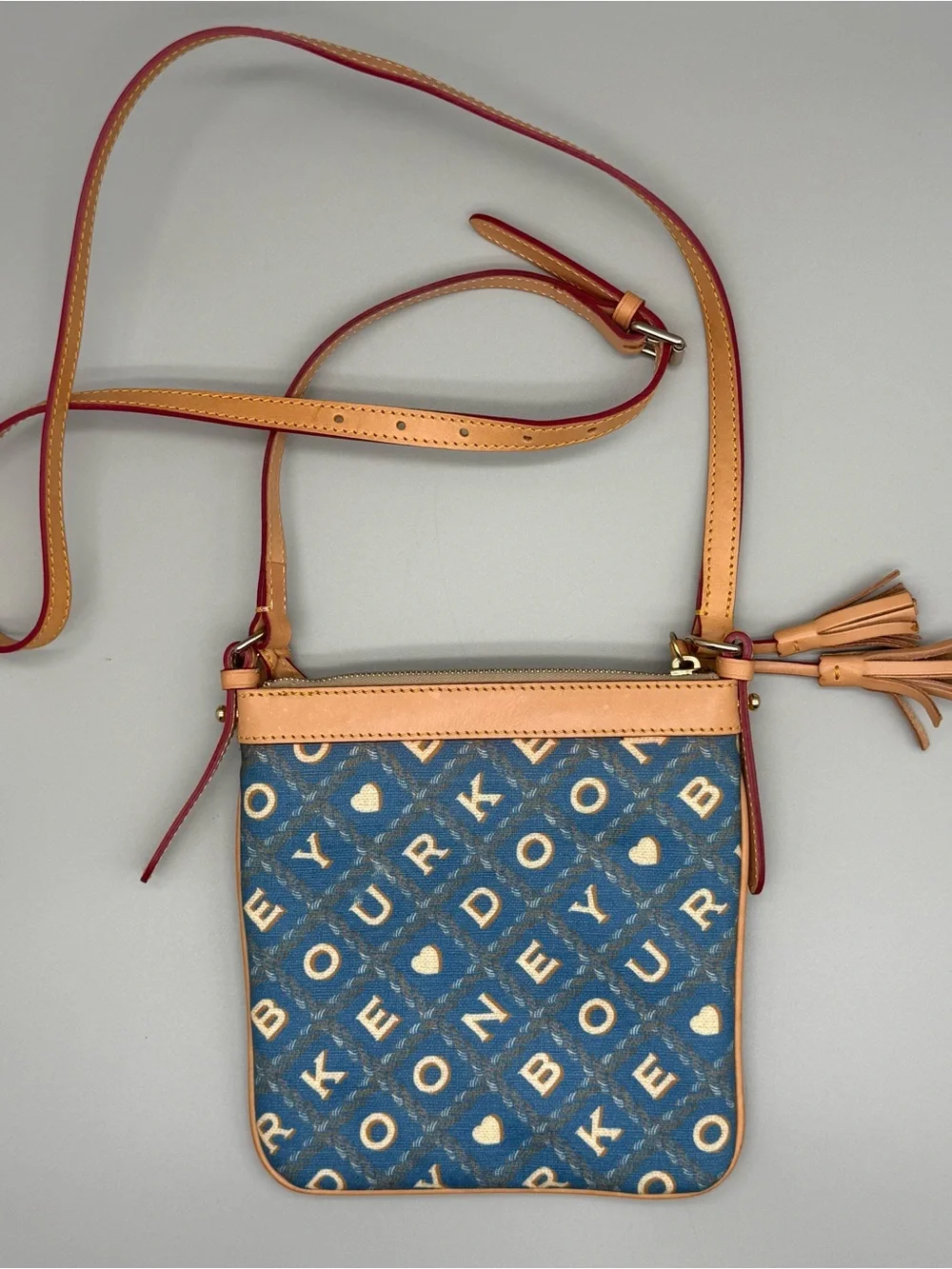 Dooney & Bourke authentic dooney